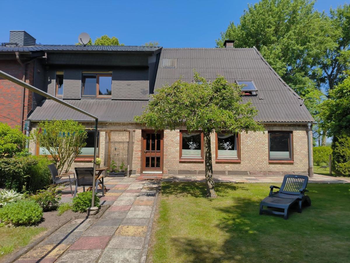 Ferienwohnung Zwischen Den Meeren - Schoene Und Gemuetliche Fewo Mit Garten Dorpstedt المظهر الخارجي الصورة