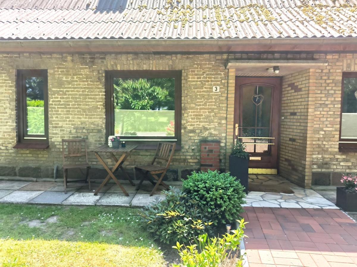Ferienwohnung Zwischen Den Meeren - Schoene Und Gemuetliche Fewo Mit Garten Dorpstedt المظهر الخارجي الصورة